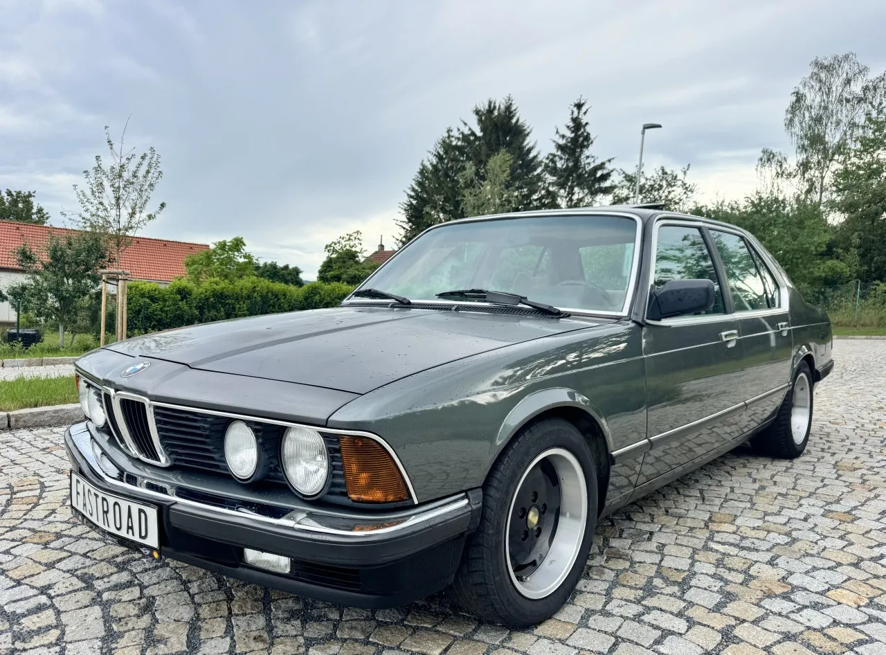 BMW 7 E23 732iA delphingrau 1985