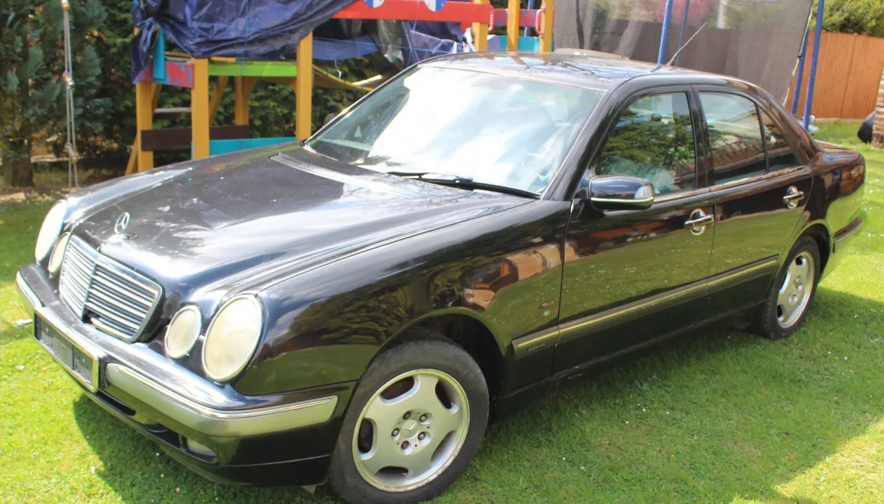 Mercedes-Benz E 1999