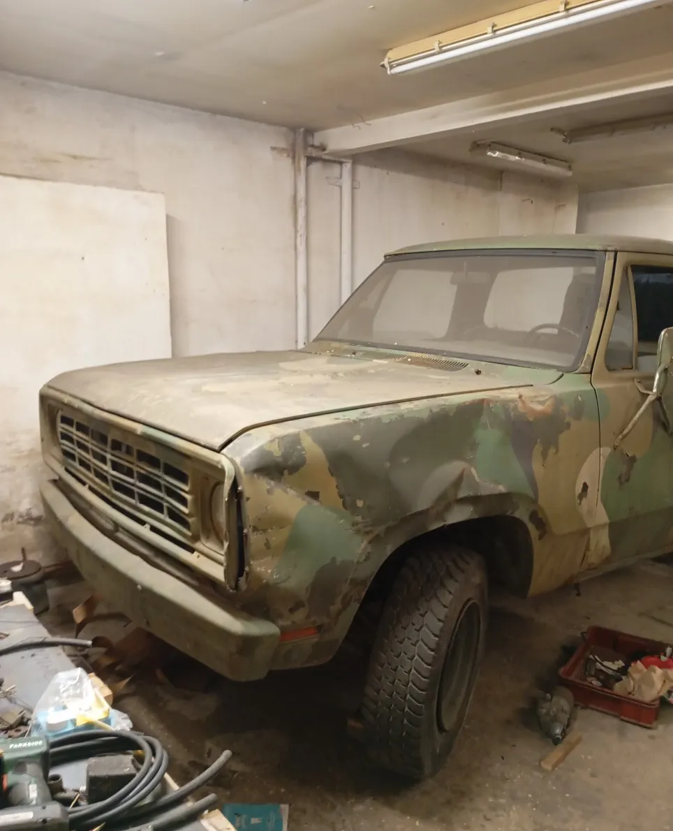 Dodge WC W200,M880,Cargo 1800