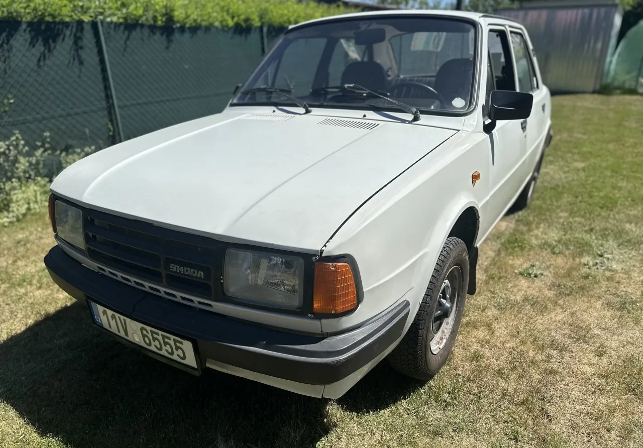 Škoda 125 742.12 1989