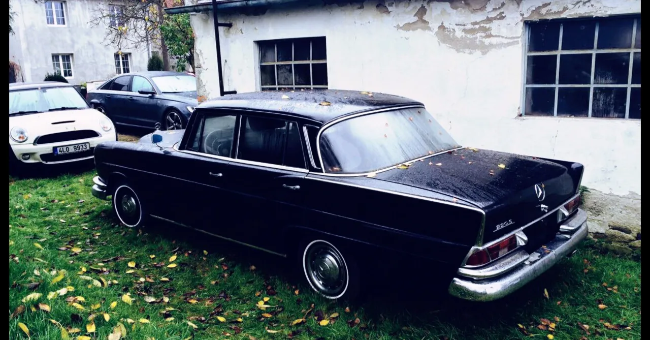 Mercedes-Benz S W111 220S 1968
