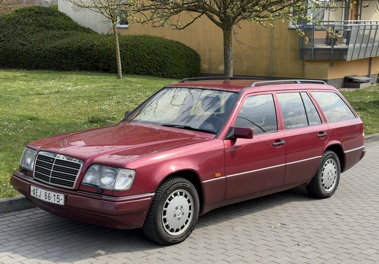 Mercedes-Benz E W124 E320 1993