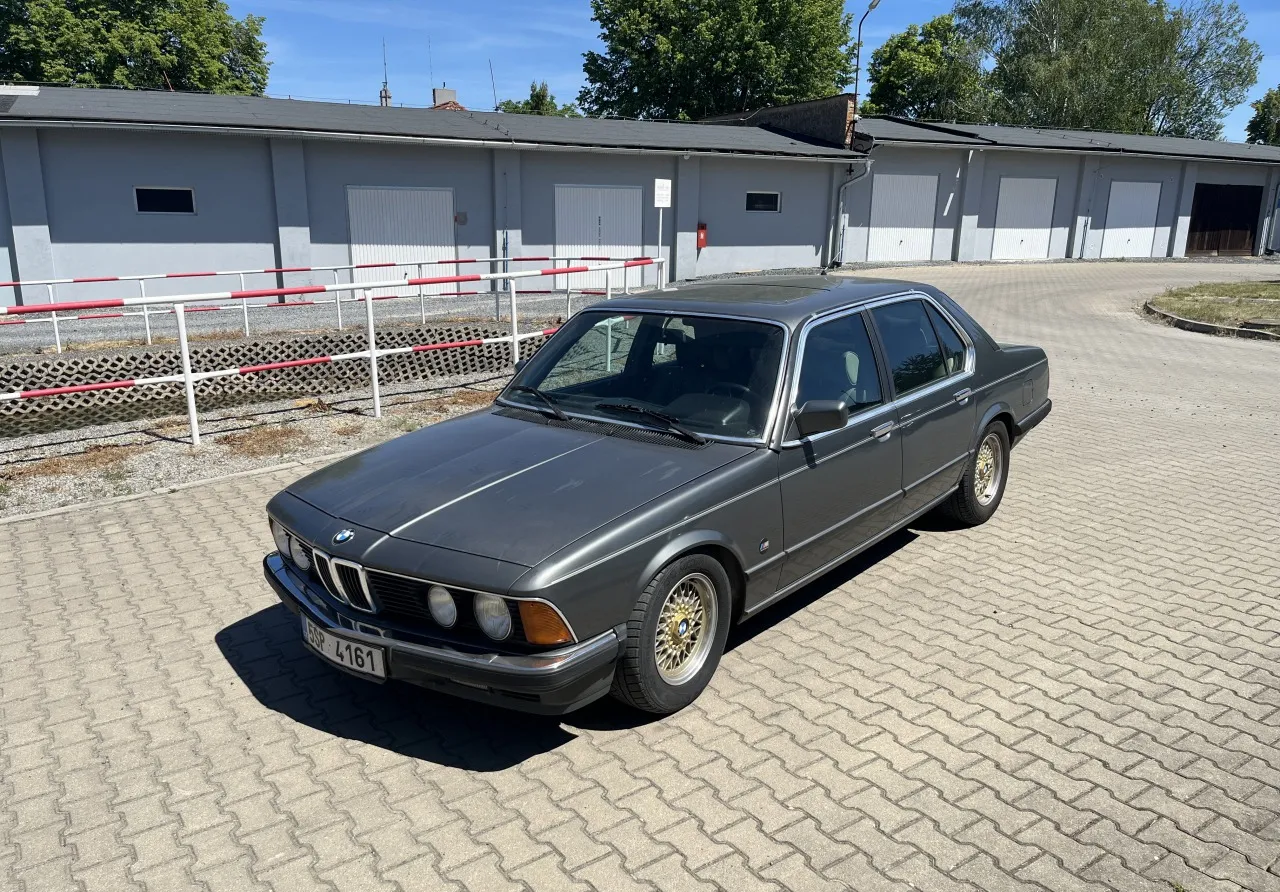 BMW 7 E23 745 1984