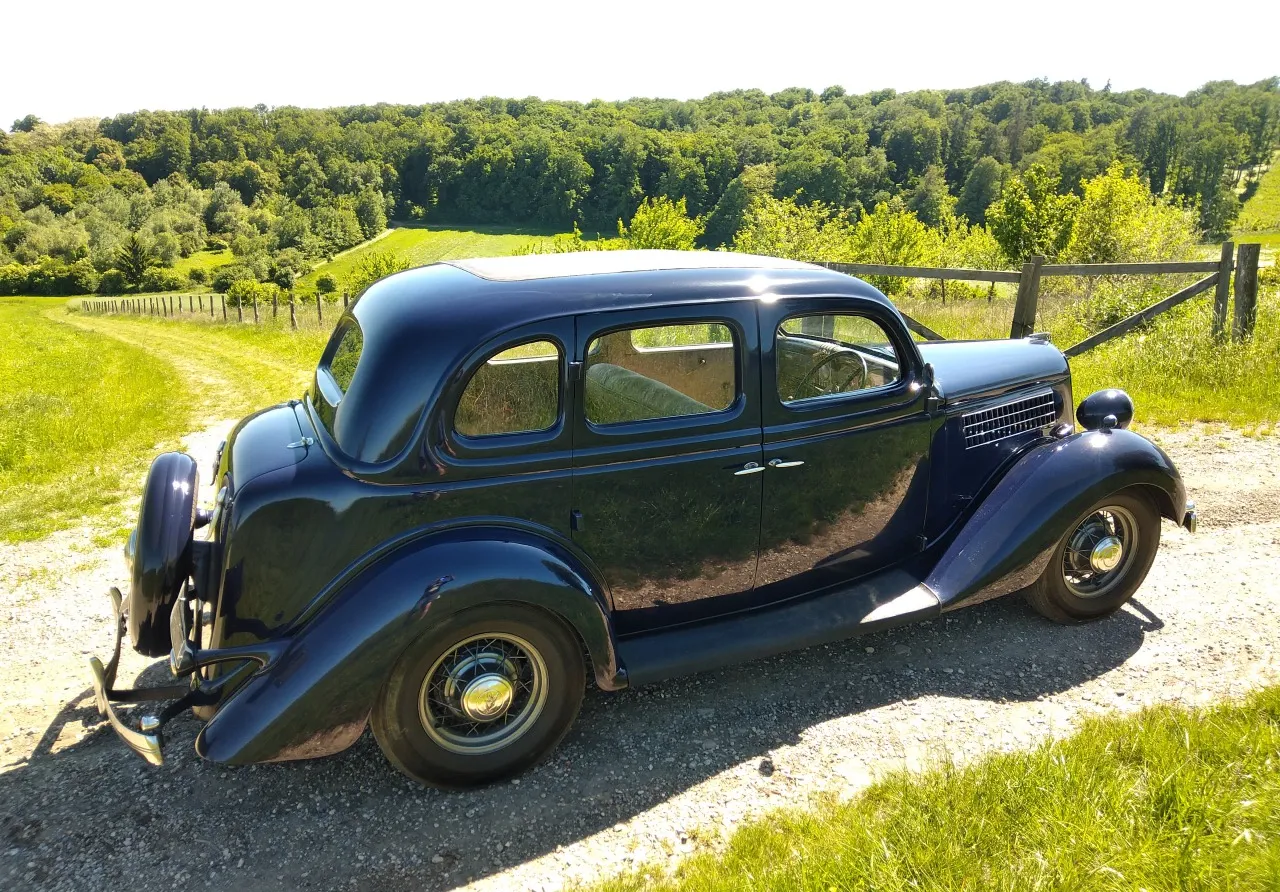 Ford V8 1935