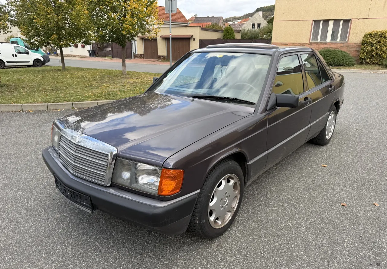 Mercedes-Benz 190 1992