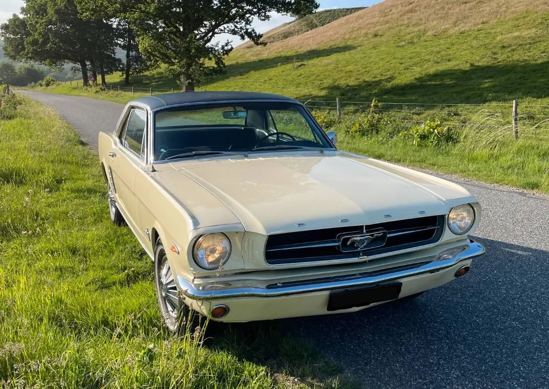 Ford Mustang 289 C-code 289 V8