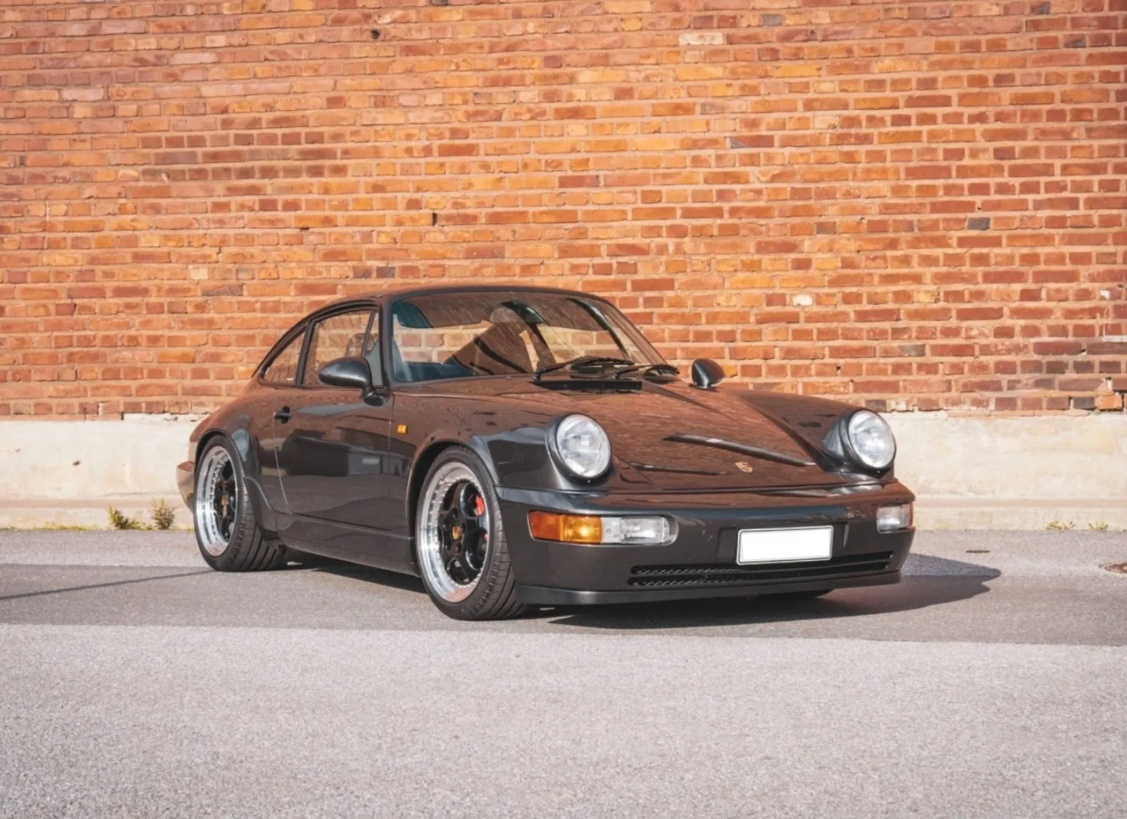 Porsche 911 Carrera 2 (964)
