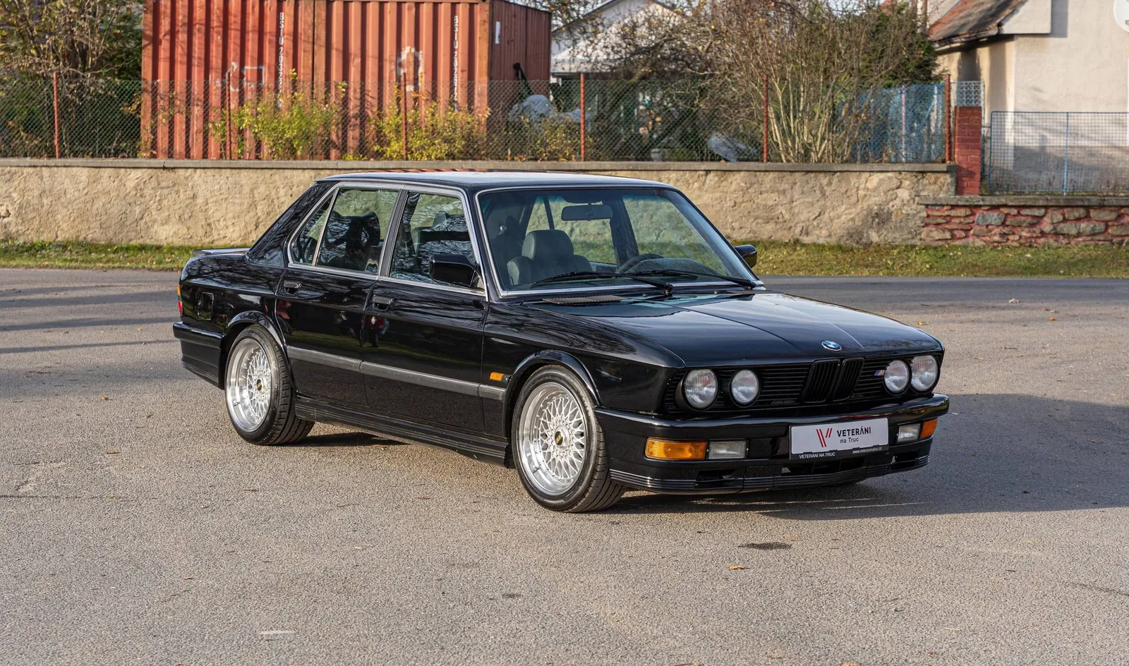 BMW E28 M535i