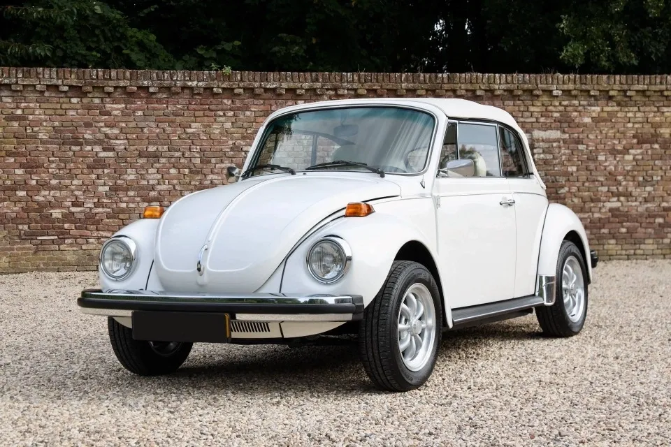 Volkswagen Beetle 1303 Convertible 1500 Convertible