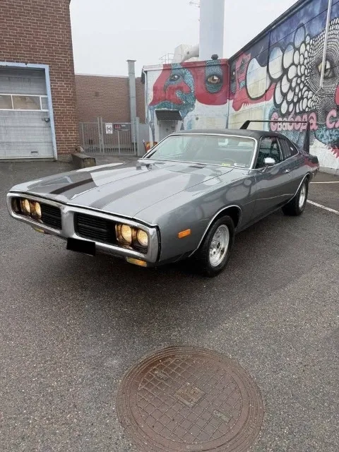 Dodge Charger SE 6.6 V8