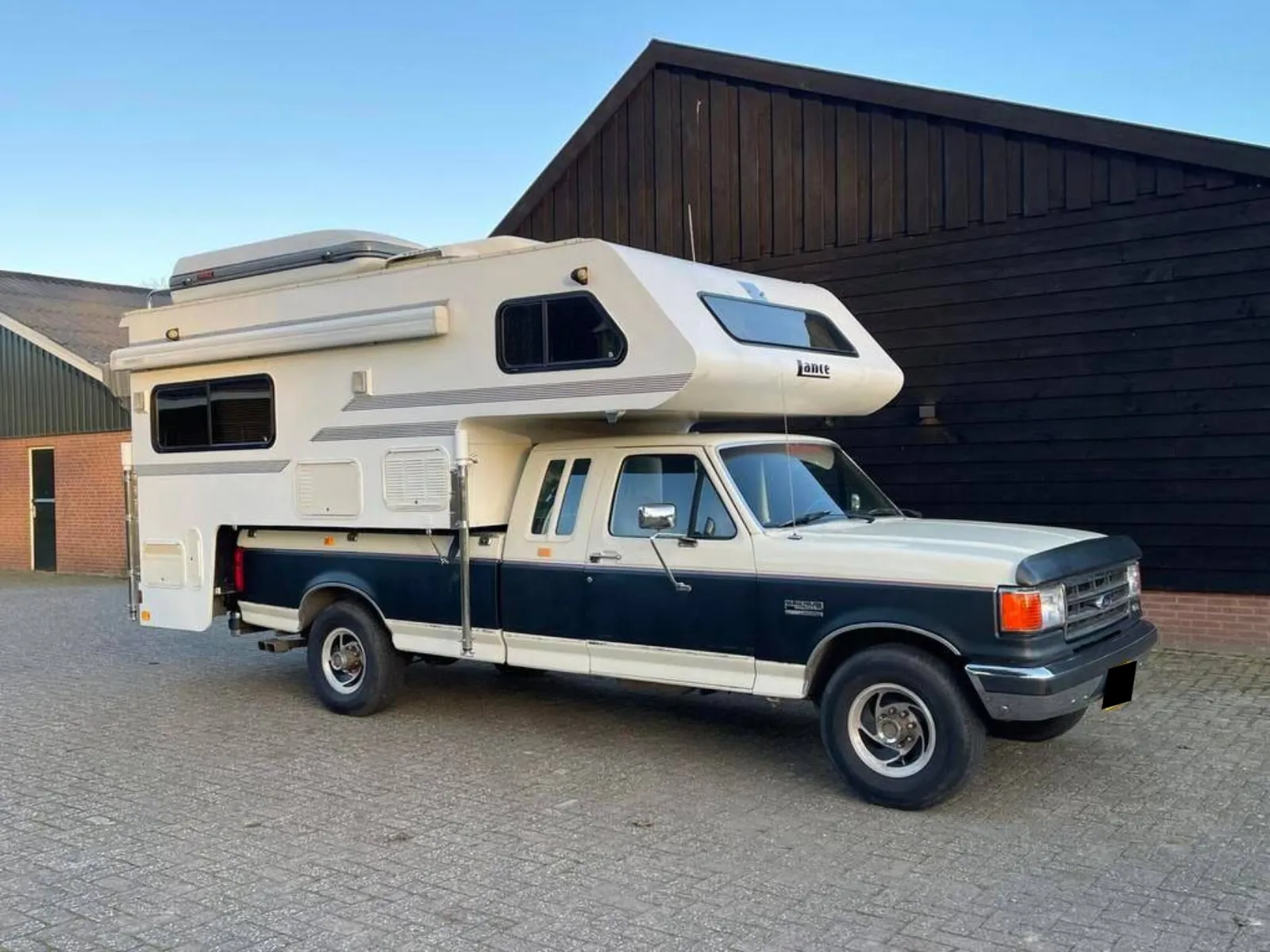 Ford F-250 XLT Lariat