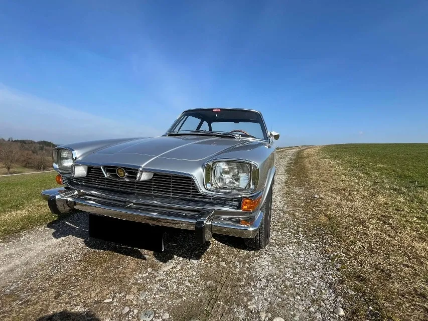 Glas 3000 V8