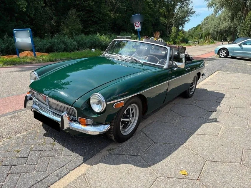 MG B